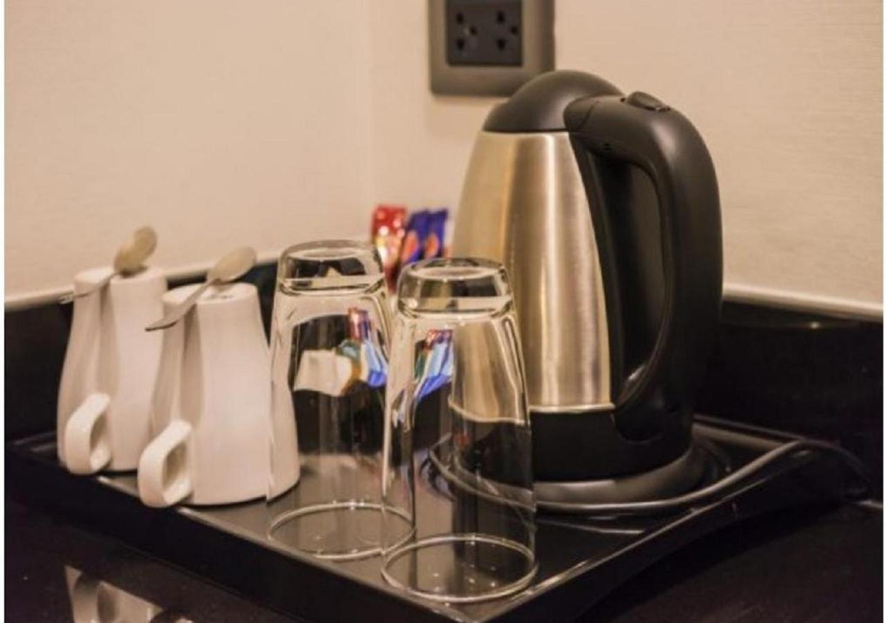 Hotel Ambika Dx Gwalijar Zewnętrze zdjęcie