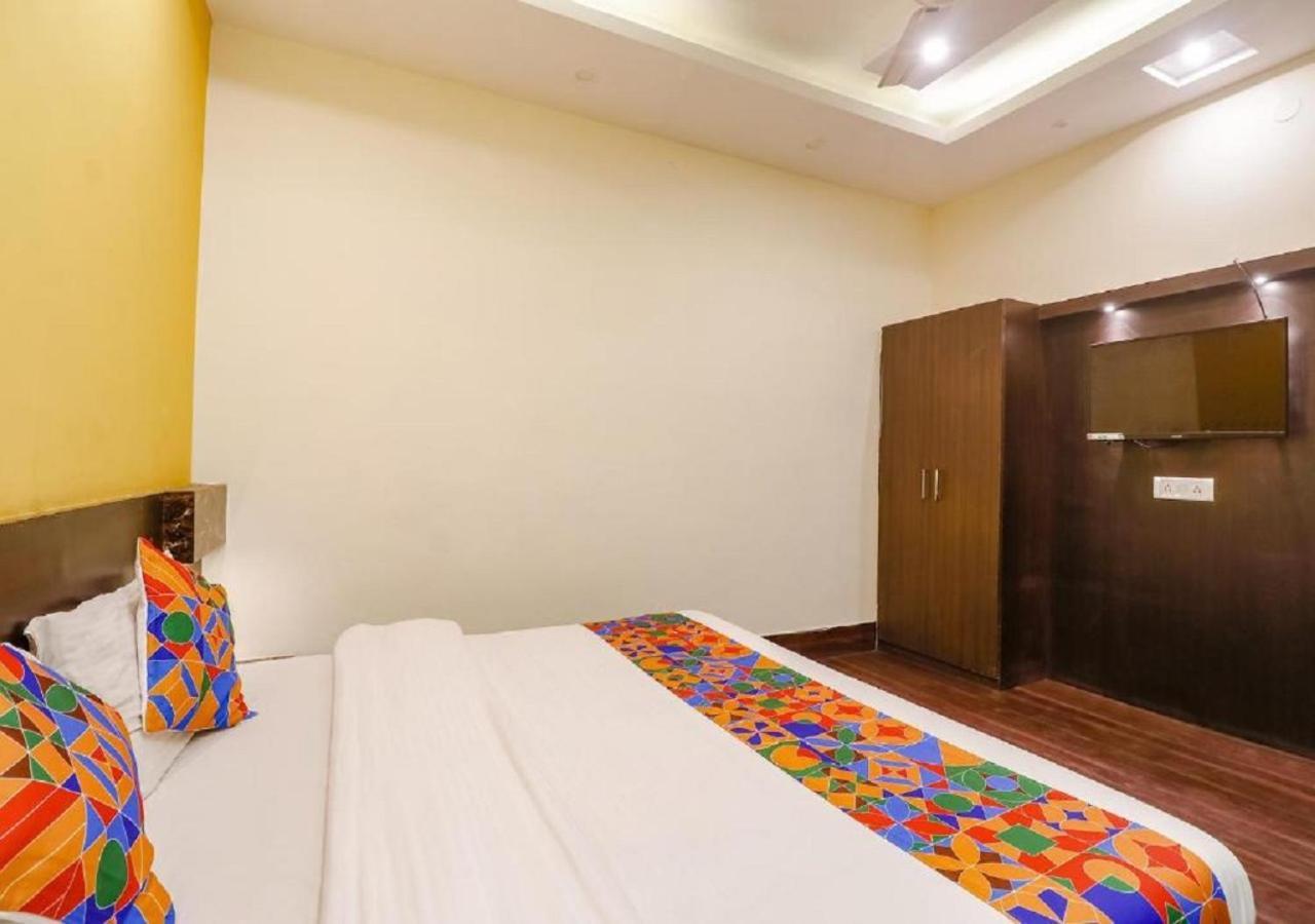 Hotel Ambika Dx Gwalijar Zewnętrze zdjęcie