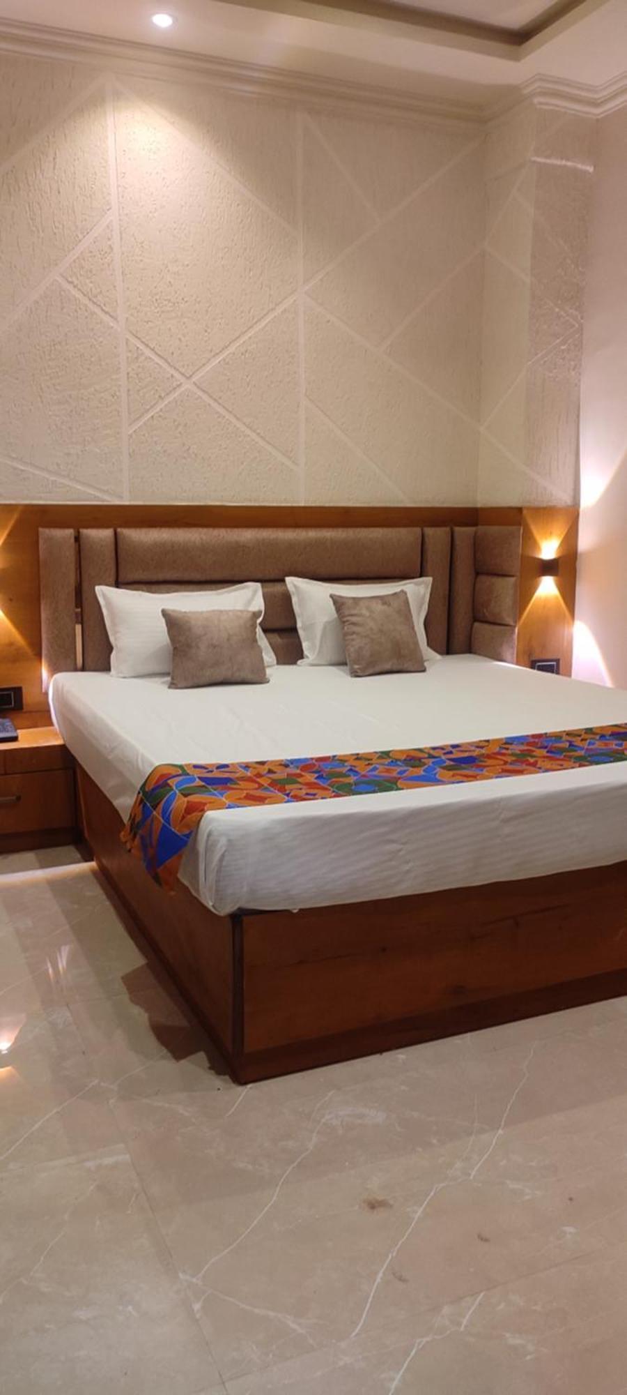 Hotel Ambika Dx Gwalijar Zewnętrze zdjęcie