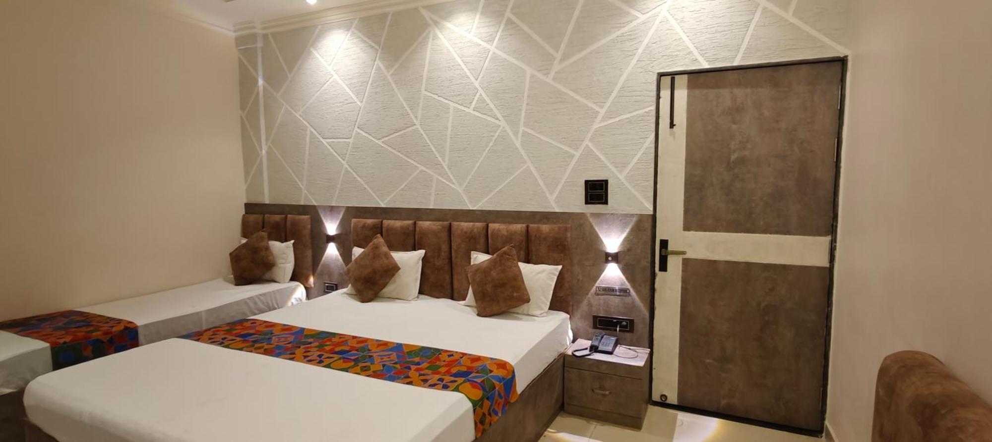Hotel Ambika Dx Gwalijar Zewnętrze zdjęcie